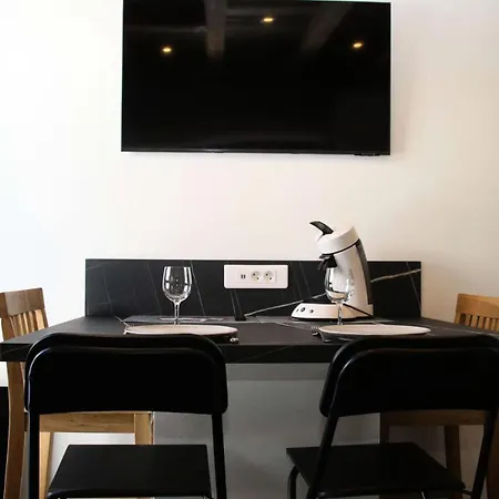Apartment Roche Blanche - Entierement Renove, Calme Et Cosy Mae-2104 *
