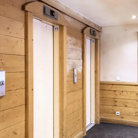 Apartment Roche Blanche - Entierement Renove, Calme Et Cosy Mae-2104