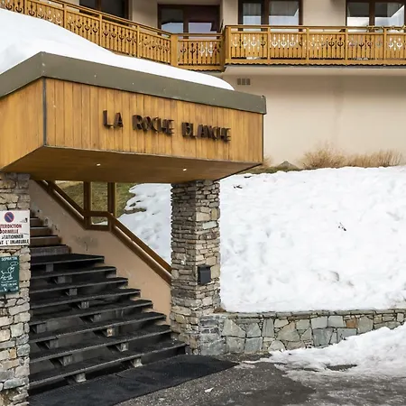 Apartment Roche Blanche - Entierement Renove, Calme Et Cosy Mae-2104
